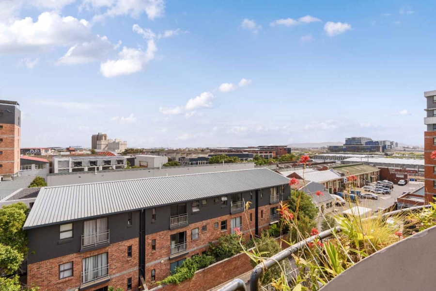 1 Bedroom Property for Sale in Observatory Western Cape